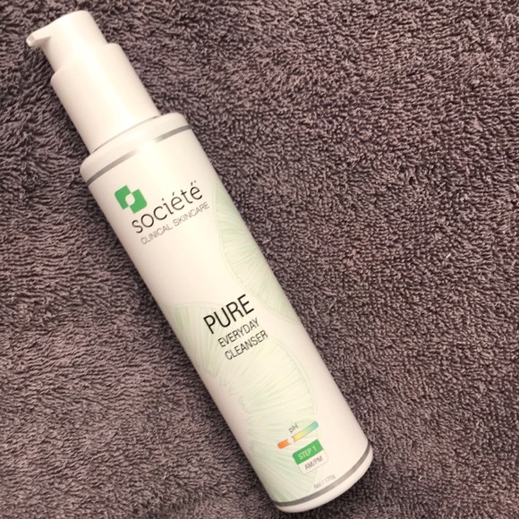 societe pure everyday cleanser